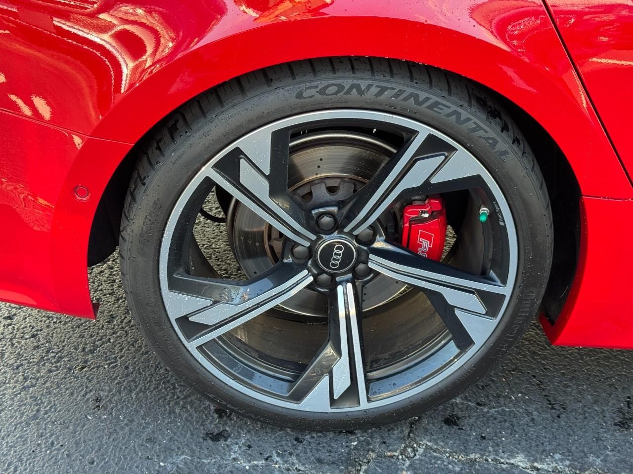 Audi RS 5 Sportback Vehicle Full-screen Gallery Image 6