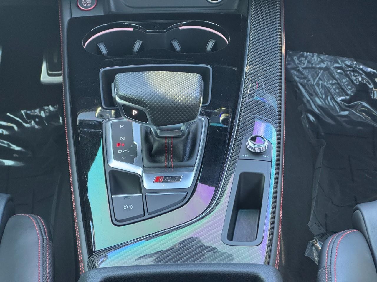 Audi RS 5 Sportback Vehicle Full-screen Gallery Image 16