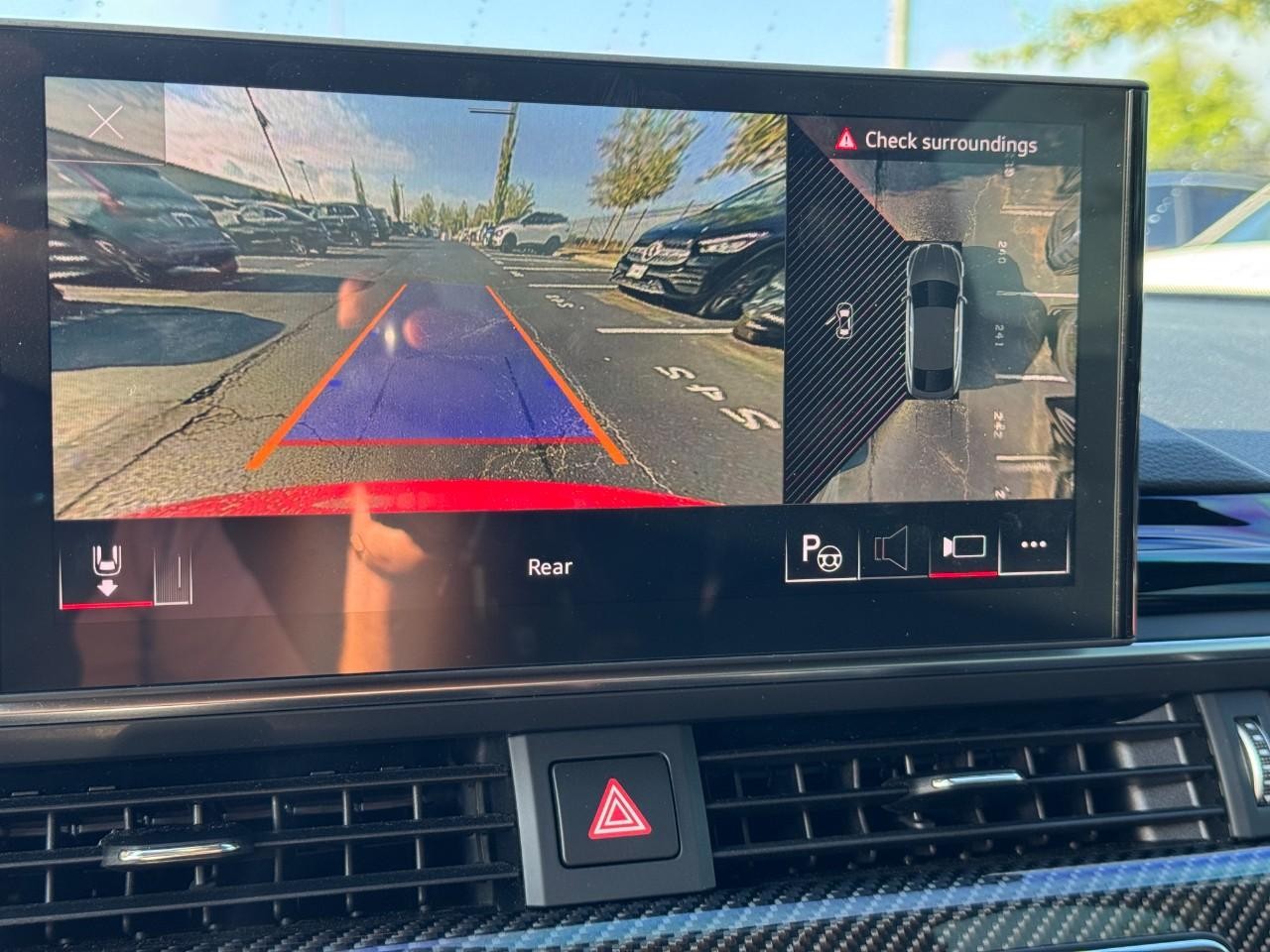 Audi RS 5 Sportback Vehicle Full-screen Gallery Image 24