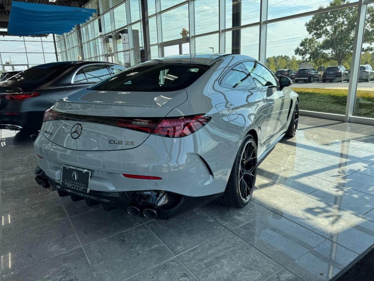 Mercedes-Benz CLE Vehicle Full-screen Gallery Image 5