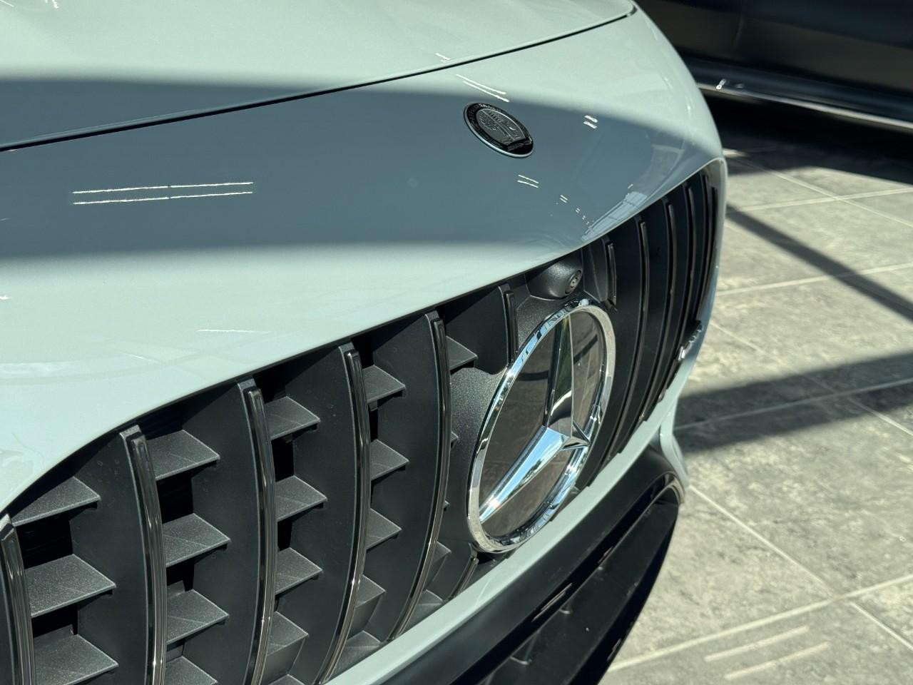 Mercedes-Benz CLE Vehicle Full-screen Gallery Image 9