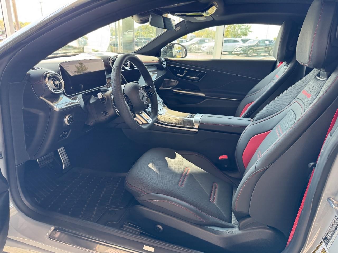 Mercedes-Benz CLE Vehicle Full-screen Gallery Image 10