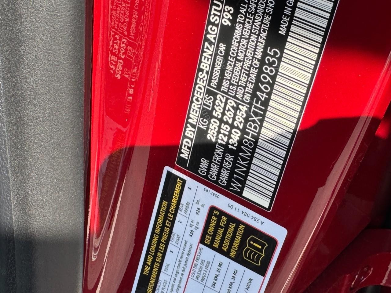 Mercedes-Benz GLC Vehicle Full-screen Gallery Image 32