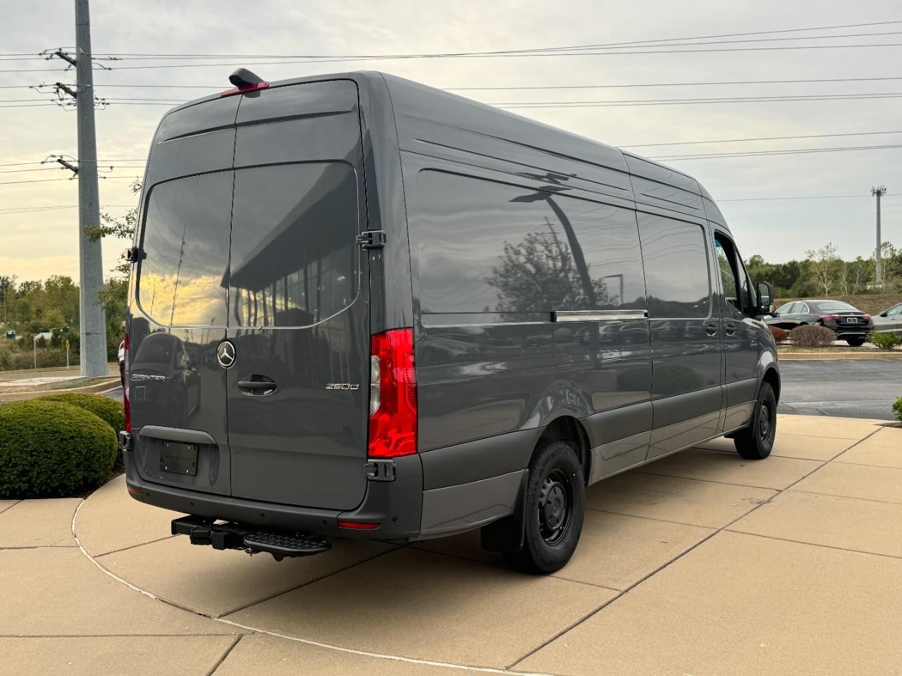 Mercedes-Benz Sprinter Cargo Van Vehicle Full-screen Gallery Image 4