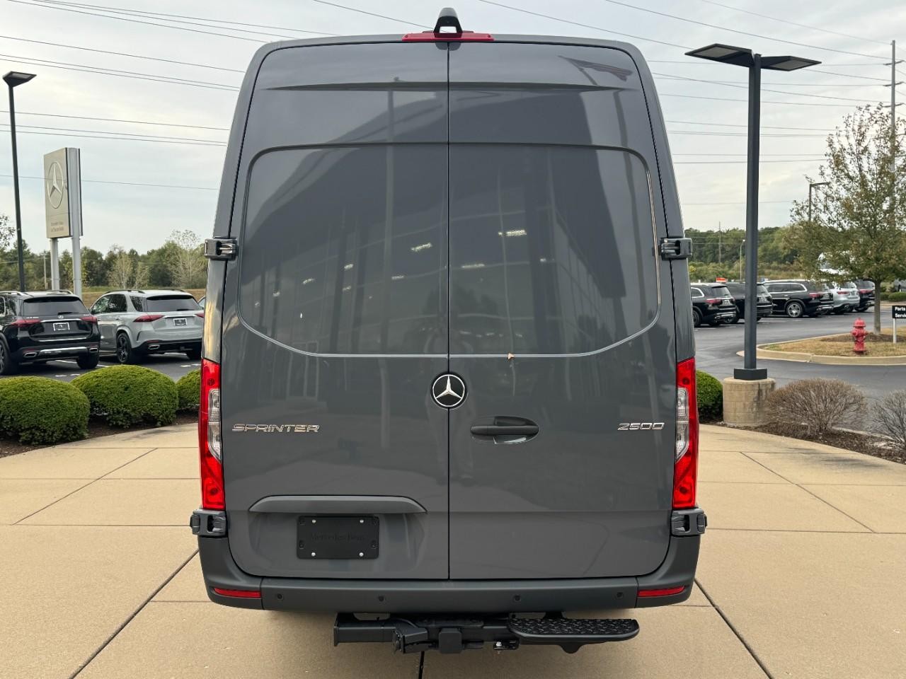 Mercedes-Benz Sprinter Cargo Van Vehicle Full-screen Gallery Image 8