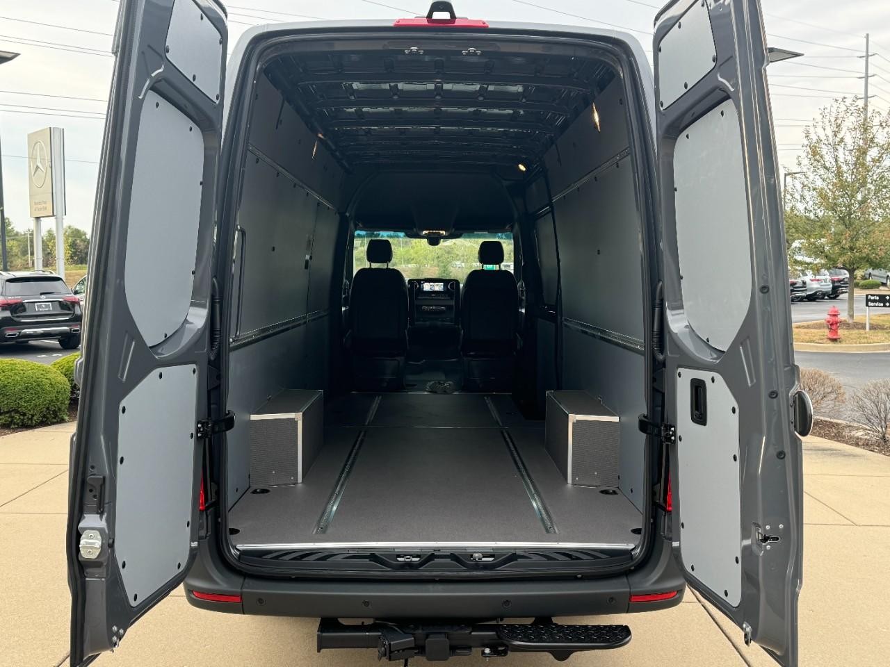 Mercedes-Benz Sprinter Cargo Van Vehicle Full-screen Gallery Image 9