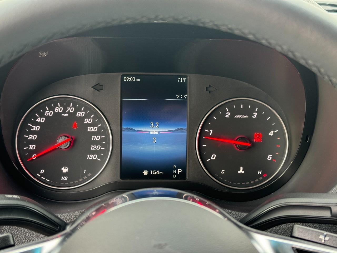 Mercedes-Benz Sprinter Cargo Van Vehicle Full-screen Gallery Image 30