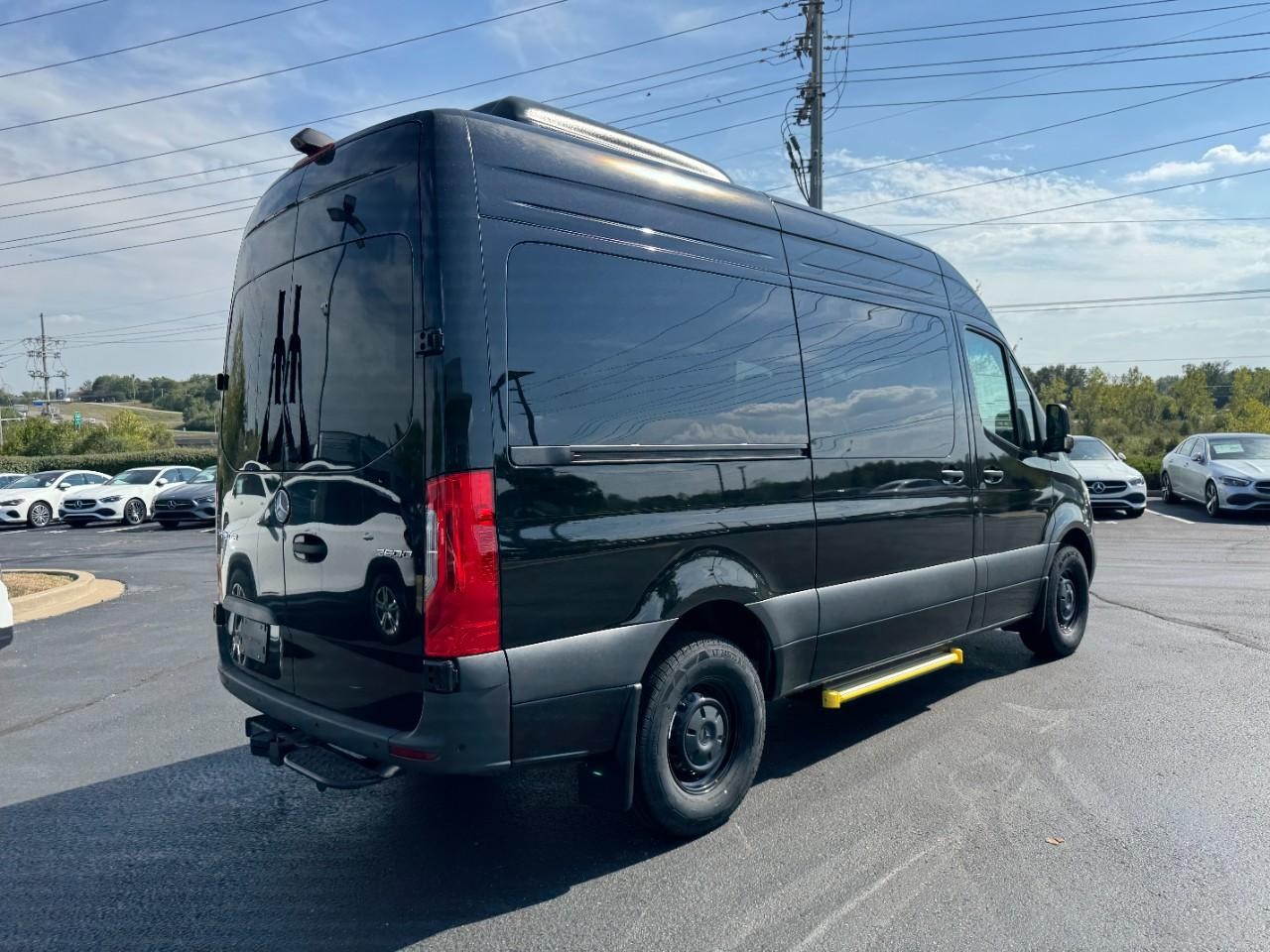 Mercedes-Benz Sprinter Passenger Van Vehicle Full-screen Gallery Image 5
