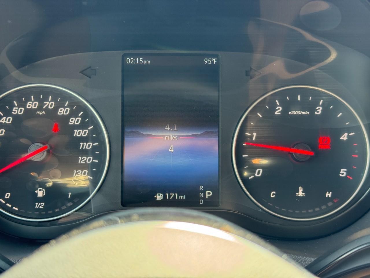 Mercedes-Benz Sprinter Passenger Van Vehicle Full-screen Gallery Image 27