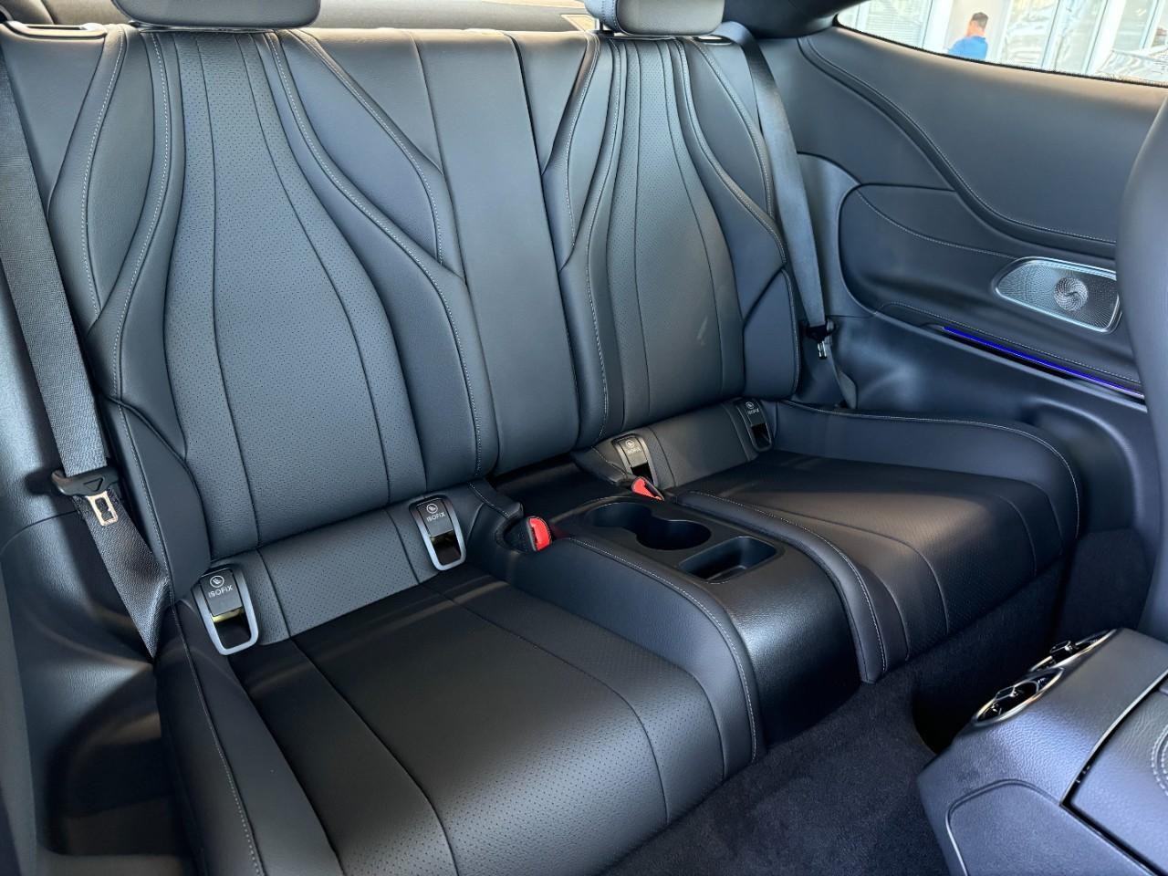 Mercedes-Benz CLE Vehicle Full-screen Gallery Image 10