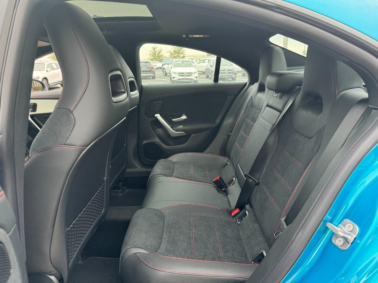 Mercedes-Benz CLA Vehicle Full-screen Gallery Image 8