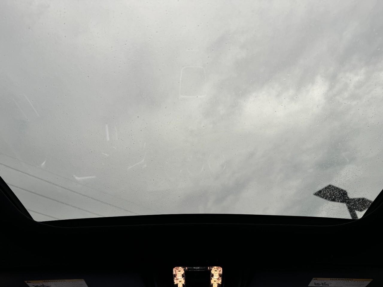 Mercedes-Benz CLA Vehicle Full-screen Gallery Image 11