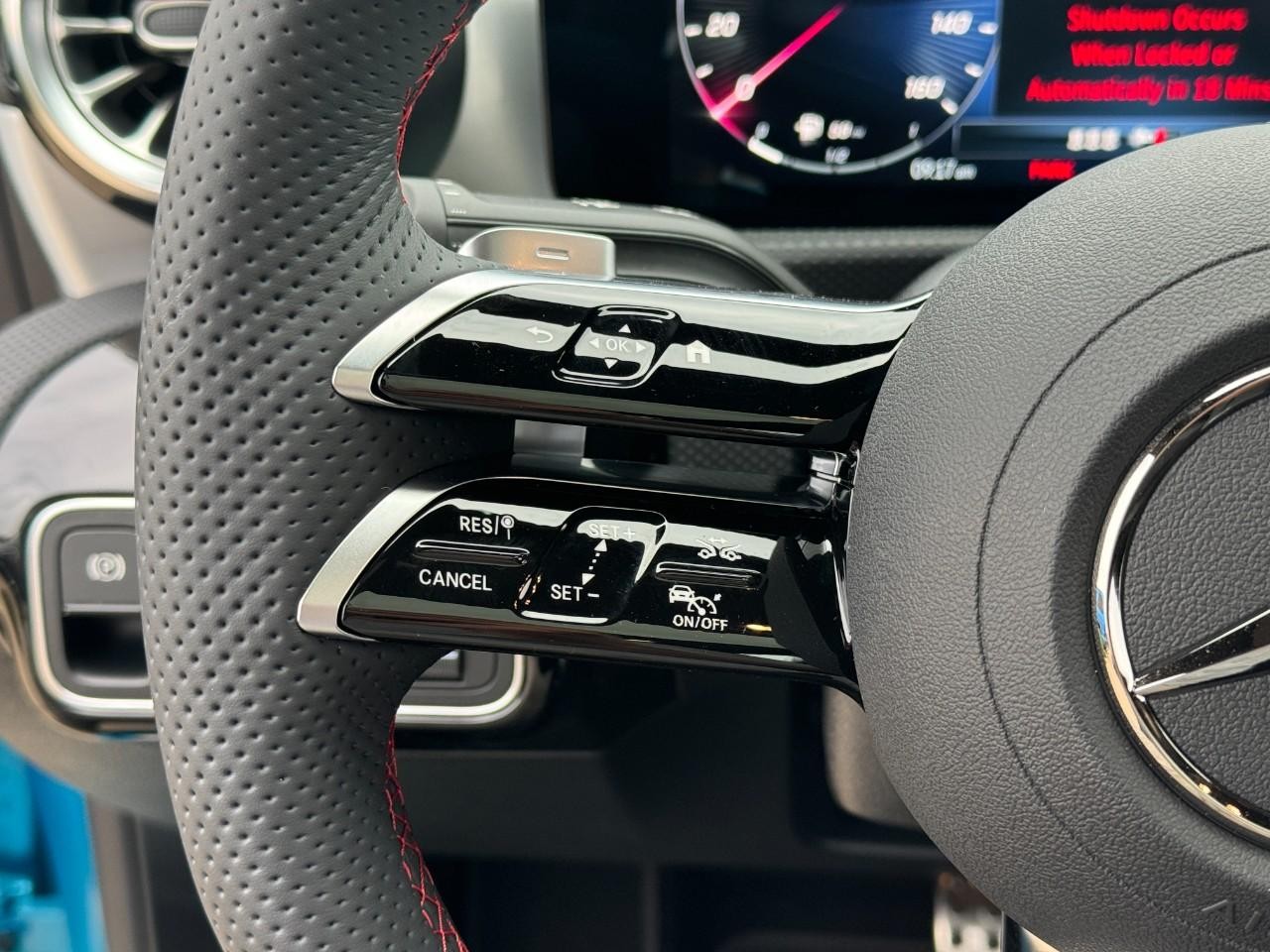 Mercedes-Benz CLA Vehicle Full-screen Gallery Image 32