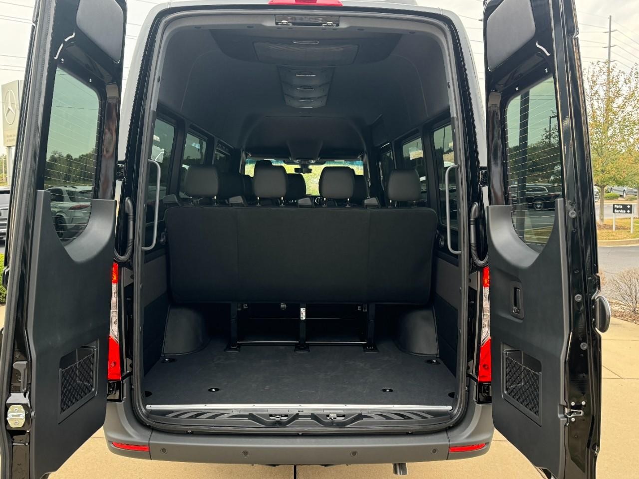 Mercedes-Benz Sprinter Passenger Van Vehicle Full-screen Gallery Image 9