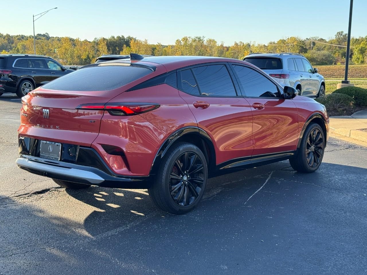 Buick Envista Vehicle Full-screen Gallery Image 5