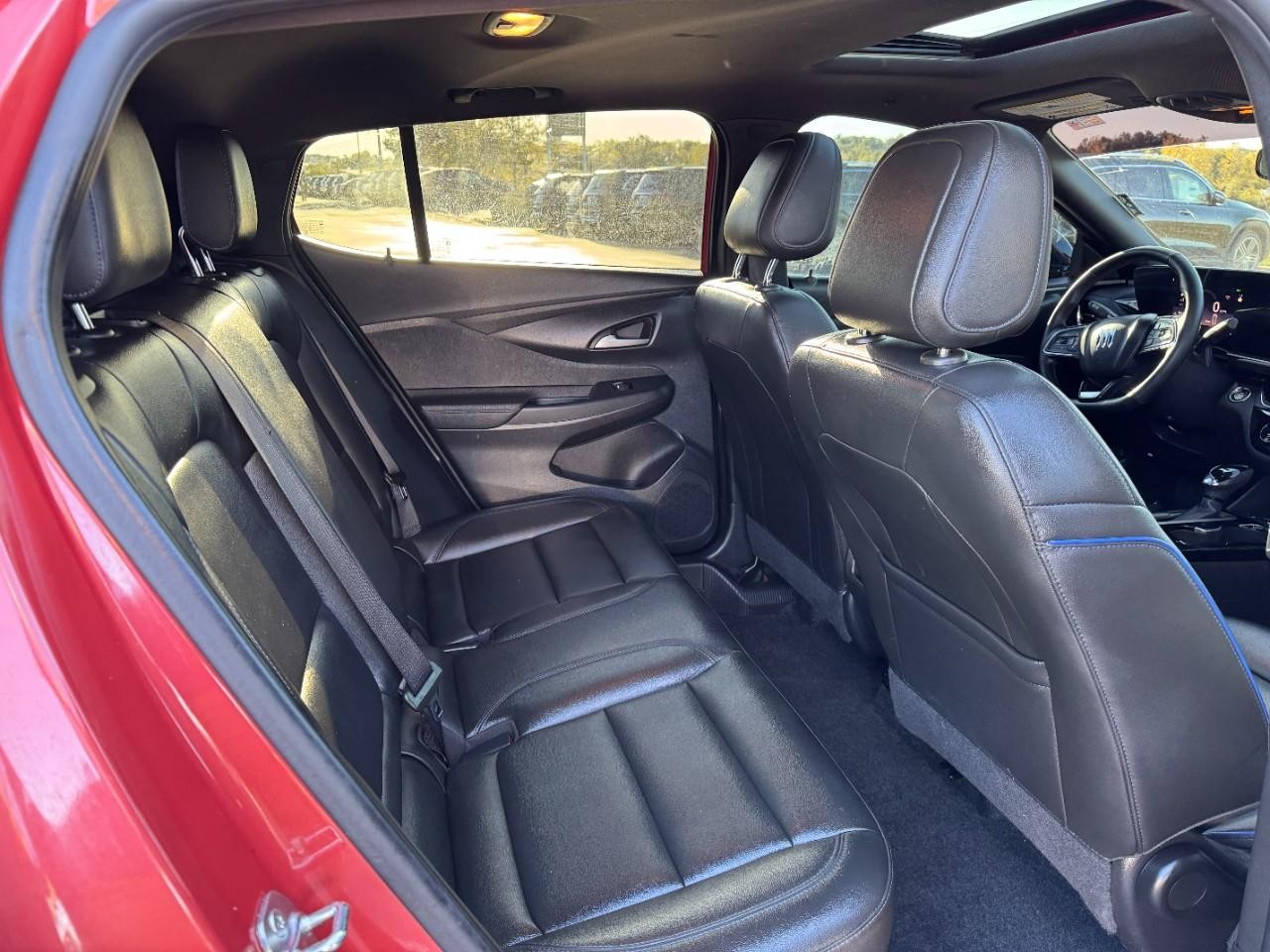 Buick Envista Vehicle Full-screen Gallery Image 11