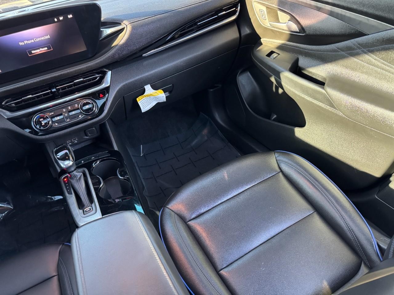 Buick Envista Vehicle Full-screen Gallery Image 17