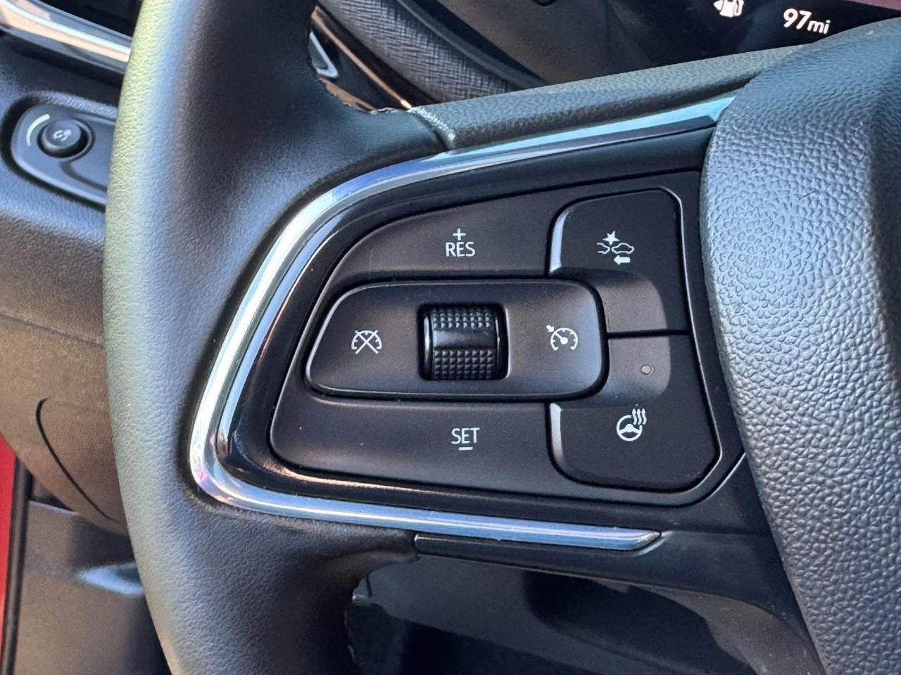 Buick Envista Vehicle Full-screen Gallery Image 19