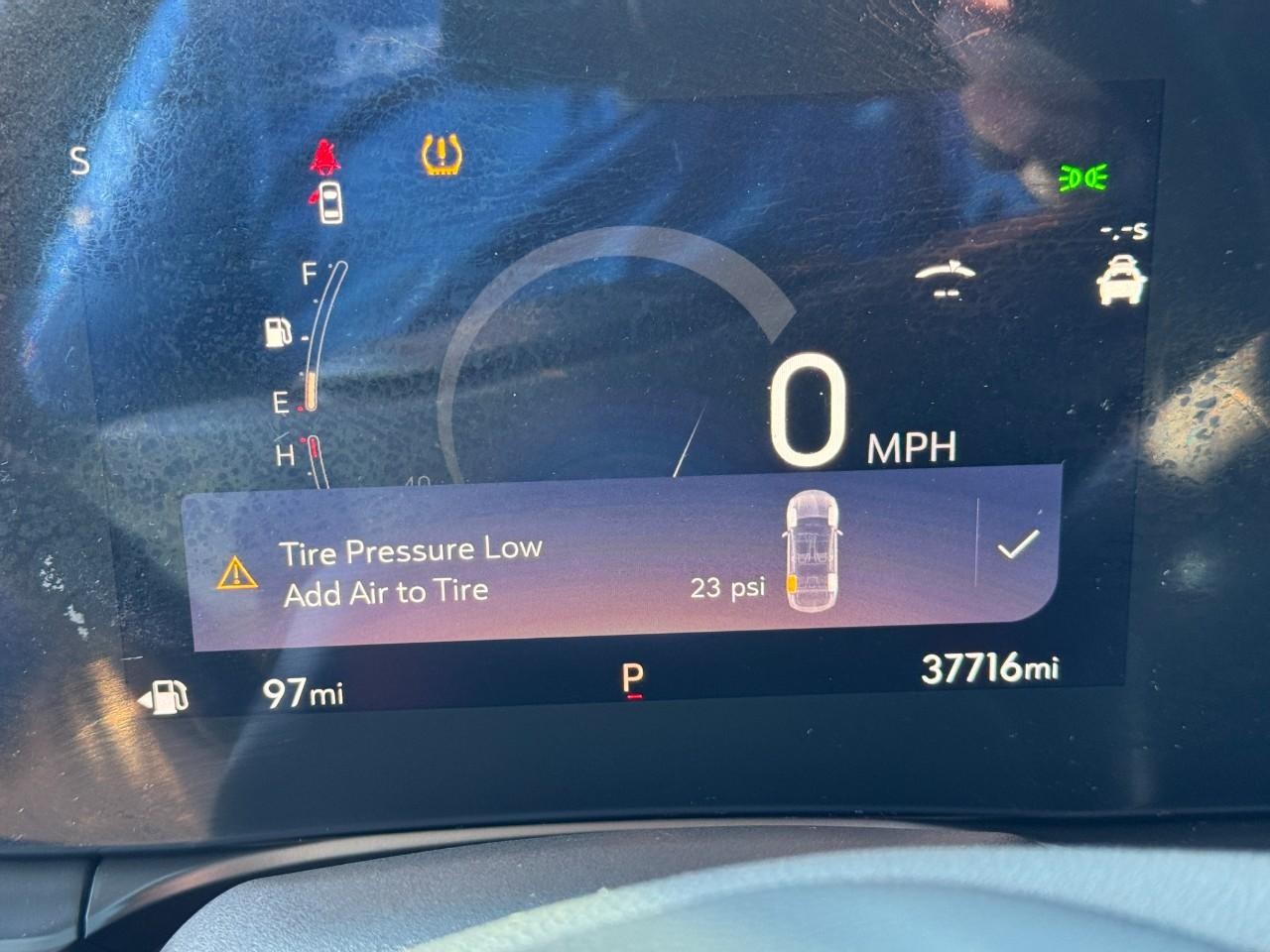 Buick Envista Vehicle Full-screen Gallery Image 21