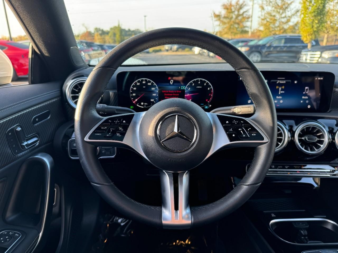 Mercedes-Benz CLA Vehicle Full-screen Gallery Image 13