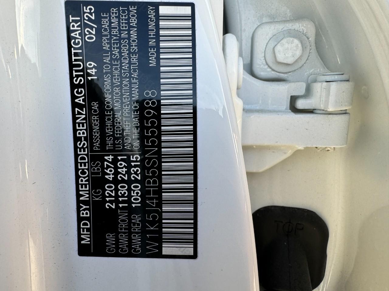 Mercedes-Benz CLA Vehicle Full-screen Gallery Image 36