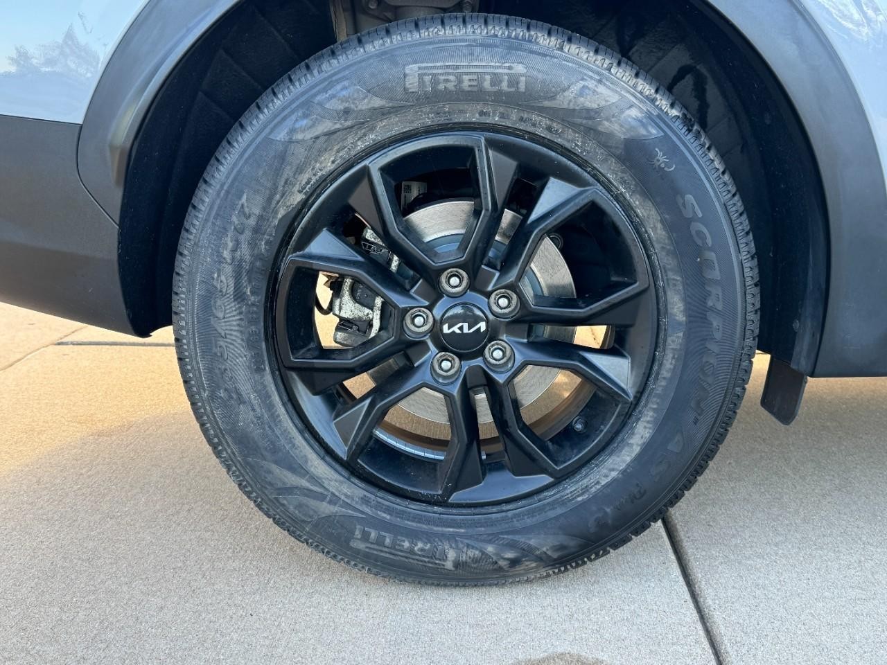 Kia Sportage Vehicle Full-screen Gallery Image 5