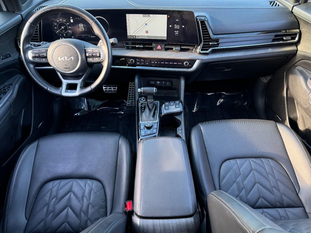 Kia Sportage Vehicle Full-screen Gallery Image 12