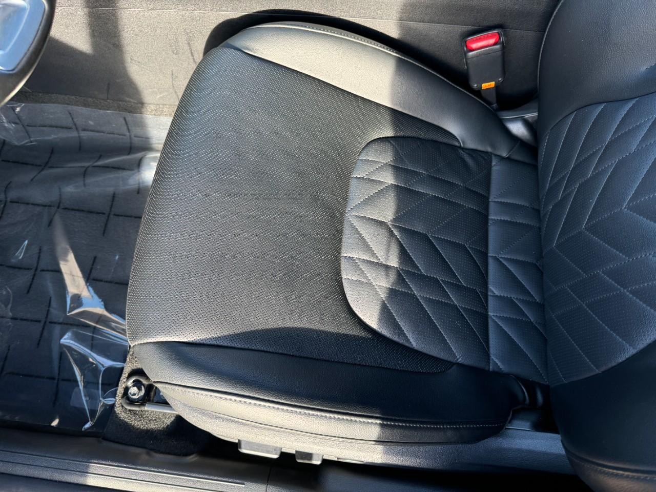 Kia Sportage Vehicle Full-screen Gallery Image 26