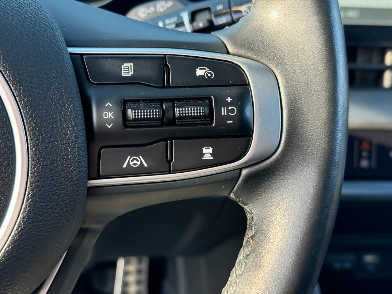 Kia Sportage Vehicle Full-screen Gallery Image 30