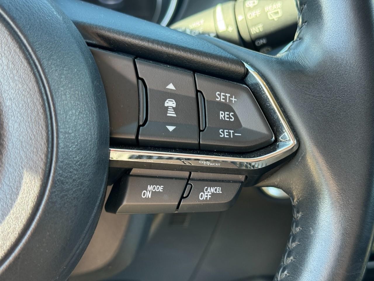 Mazda CX-5 Vehicle Full-screen Gallery Image 27