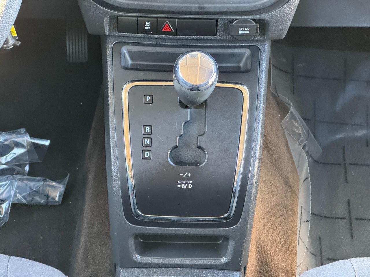 Jeep Patriot Vehicle Full-screen Gallery Image 15