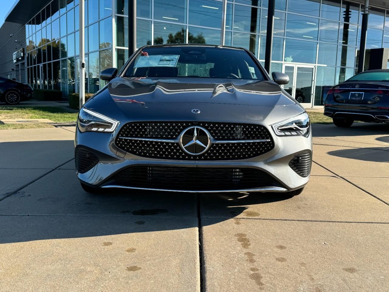 Mercedes-Benz CLA Vehicle Full-screen Gallery Image 7