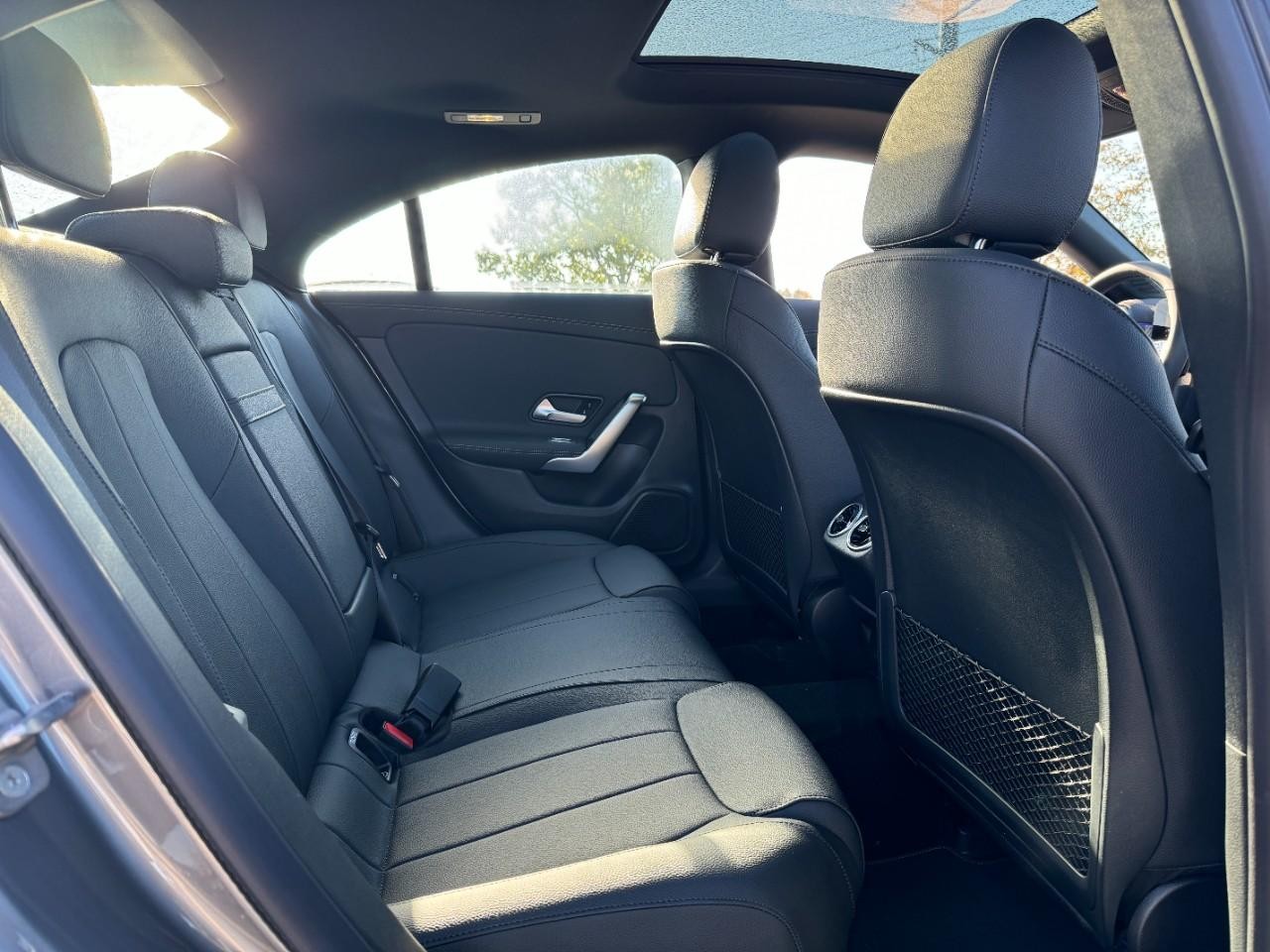 Mercedes-Benz CLA Vehicle Full-screen Gallery Image 10