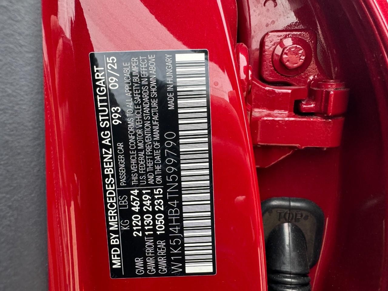 Mercedes-Benz CLA Vehicle Full-screen Gallery Image 36