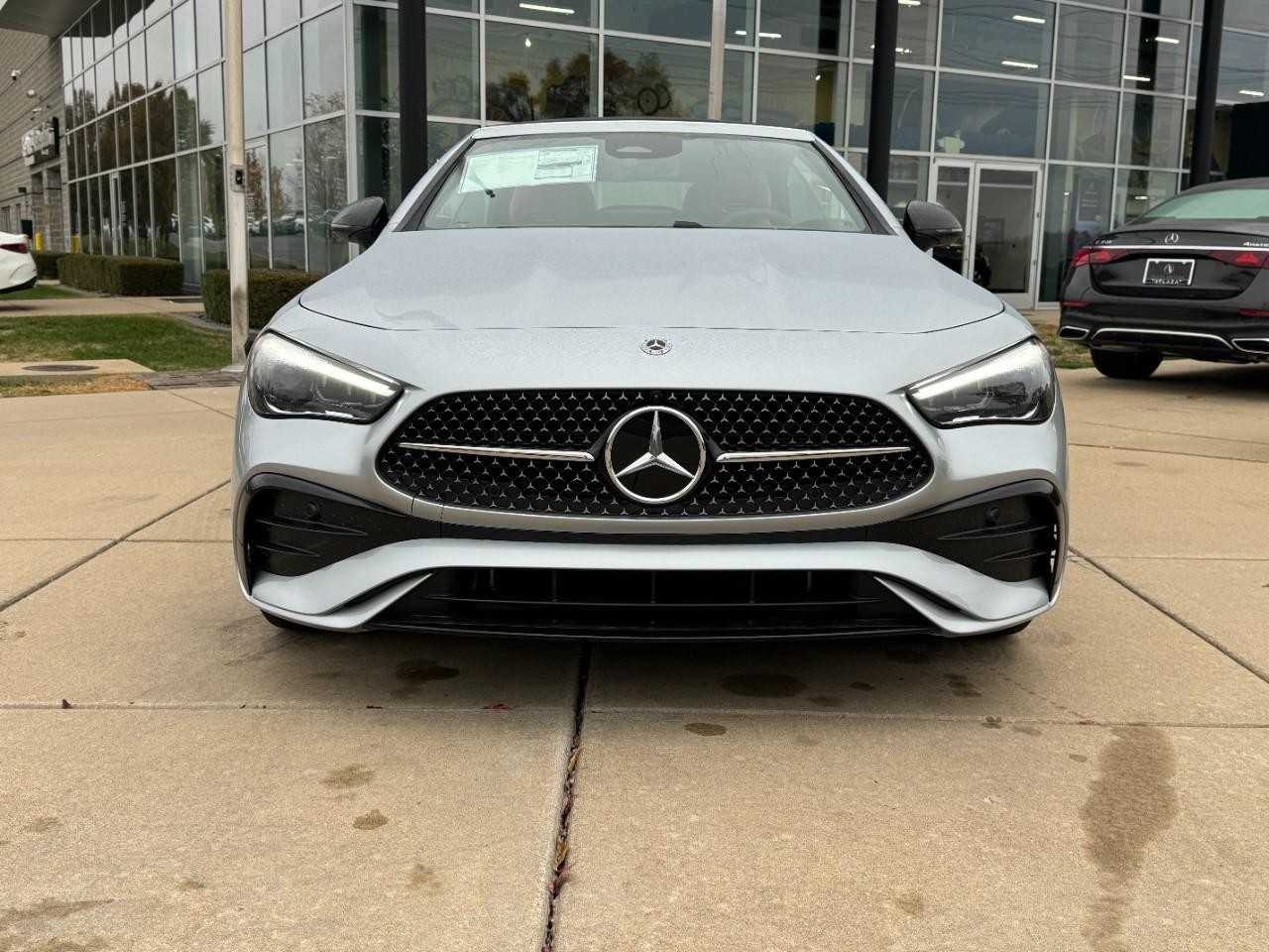 Mercedes-Benz CLE Vehicle Full-screen Gallery Image 7