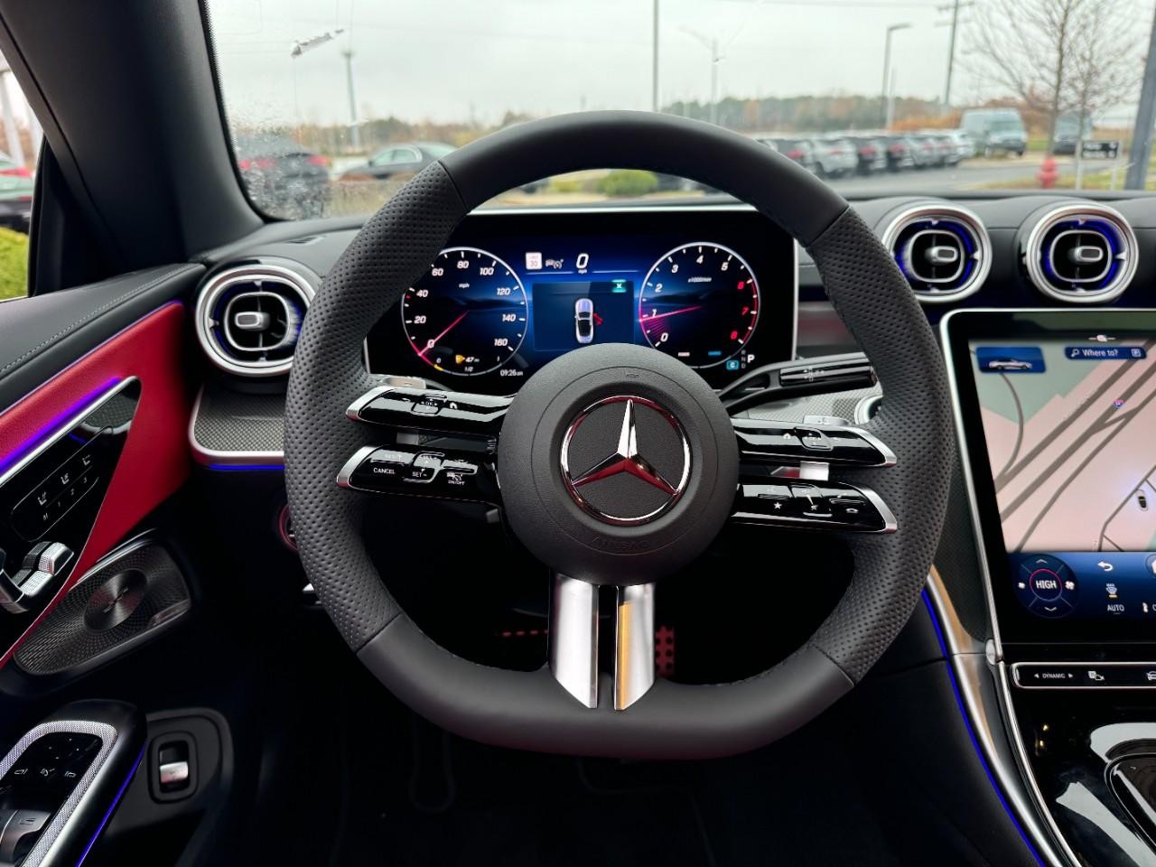 Mercedes-Benz CLE Vehicle Full-screen Gallery Image 12