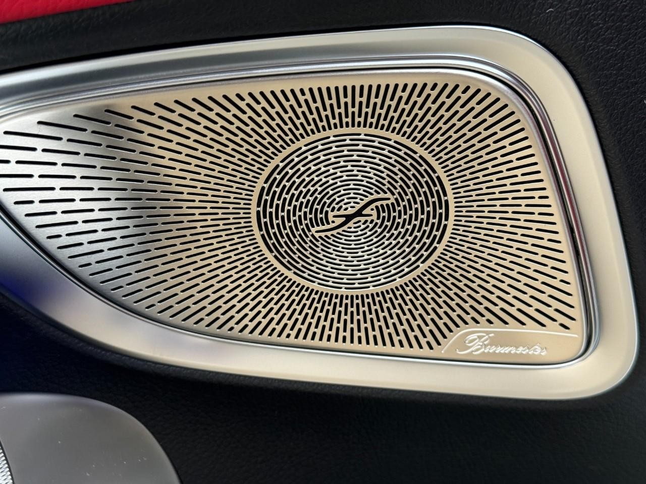 Mercedes-Benz CLE Vehicle Full-screen Gallery Image 24