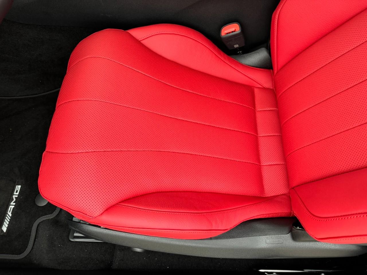 Mercedes-Benz CLE Vehicle Full-screen Gallery Image 27