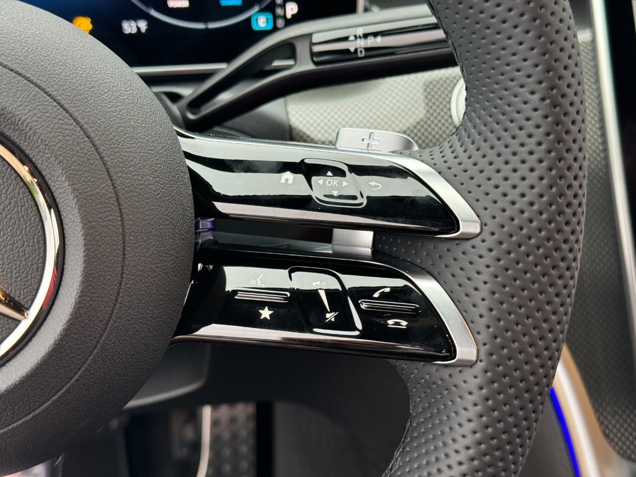 Mercedes-Benz CLE Vehicle Full-screen Gallery Image 31