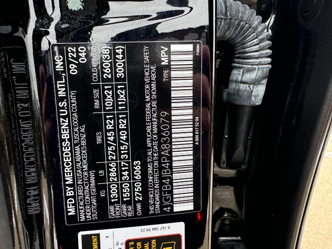 Mercedes-Benz GLE Vehicle Full-screen Gallery Image 38