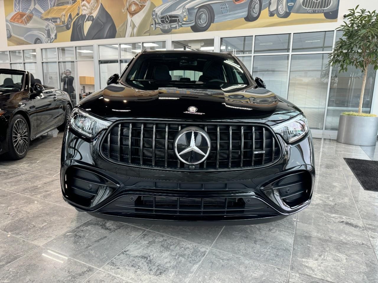 Mercedes-Benz GLC Vehicle Full-screen Gallery Image 7