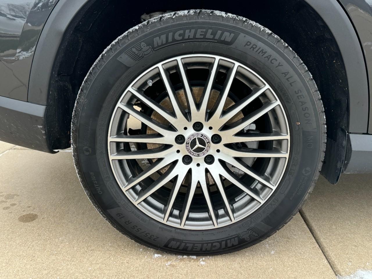 Mazda CX-5 Vehicle Full-screen Gallery Image 29