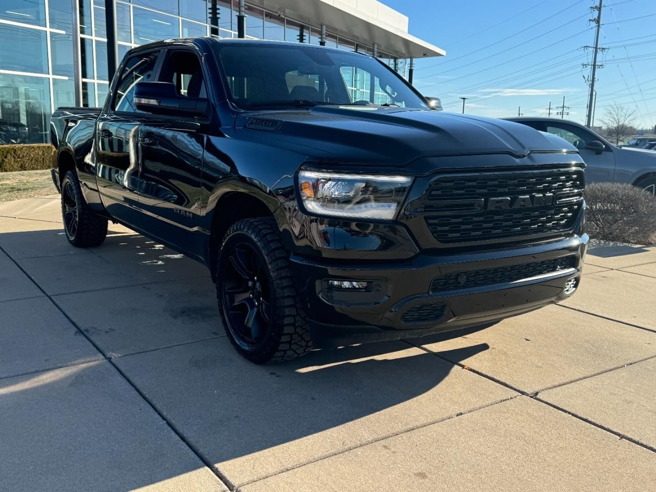 Ram 1500 Vehicle Full-screen Gallery Image 6