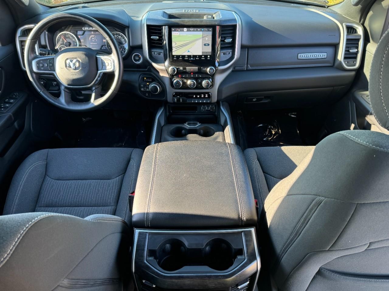 Ram 1500 Vehicle Full-screen Gallery Image 11