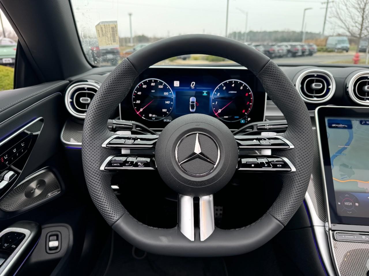 Mercedes-Benz CLE Vehicle Full-screen Gallery Image 12