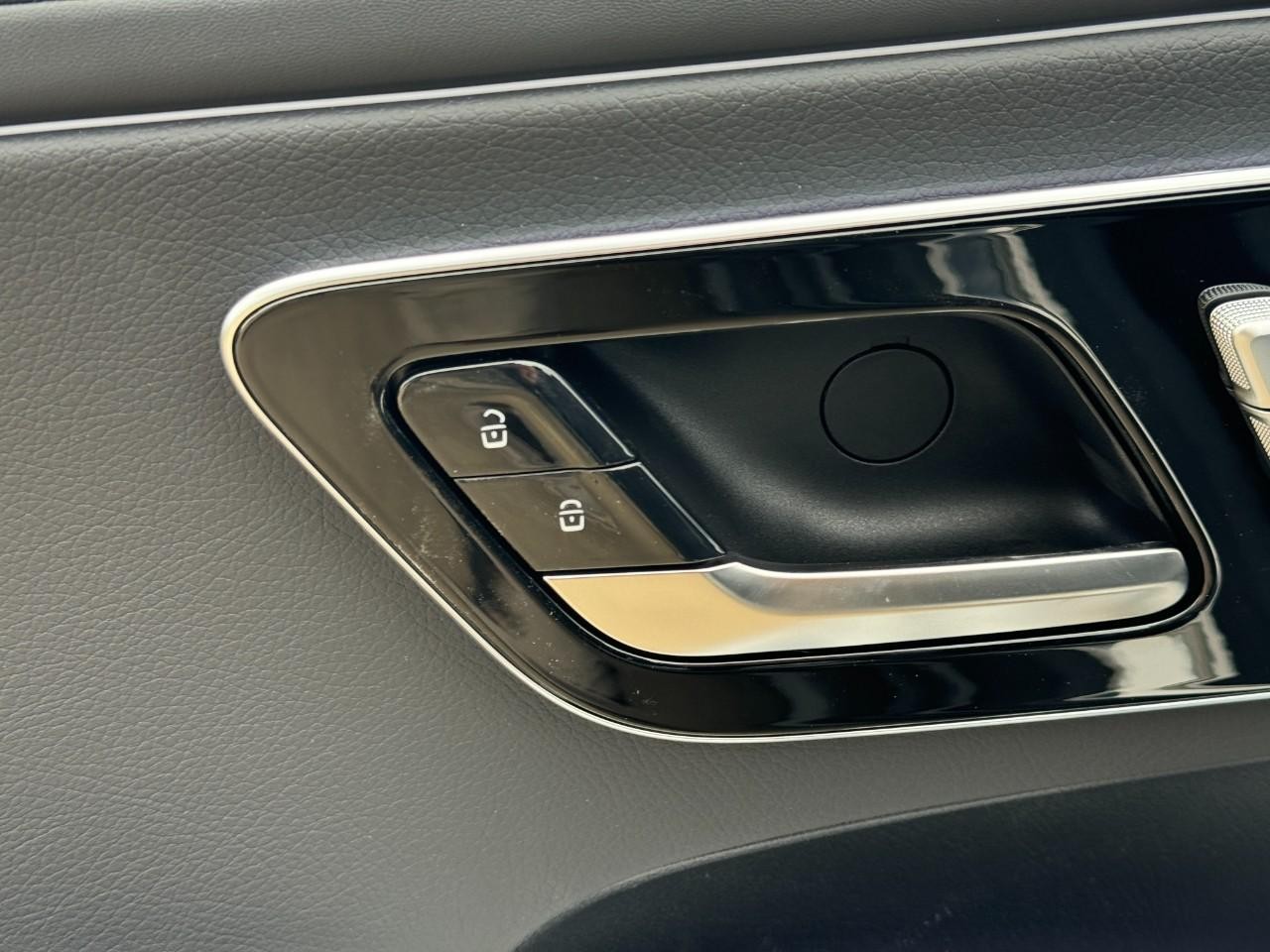 Mercedes-Benz CLE Vehicle Full-screen Gallery Image 21