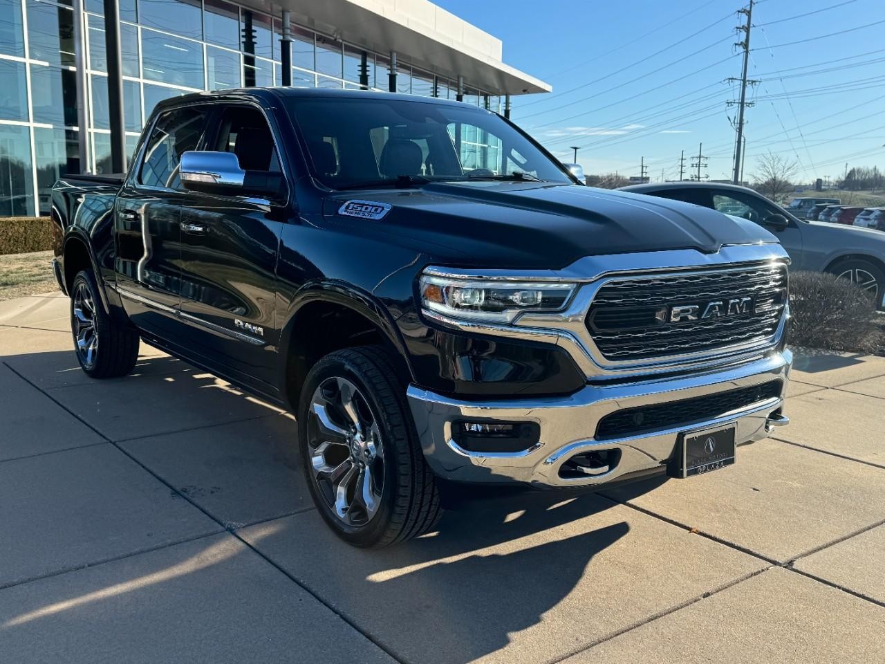 Ram 1500 Vehicle Full-screen Gallery Image 6