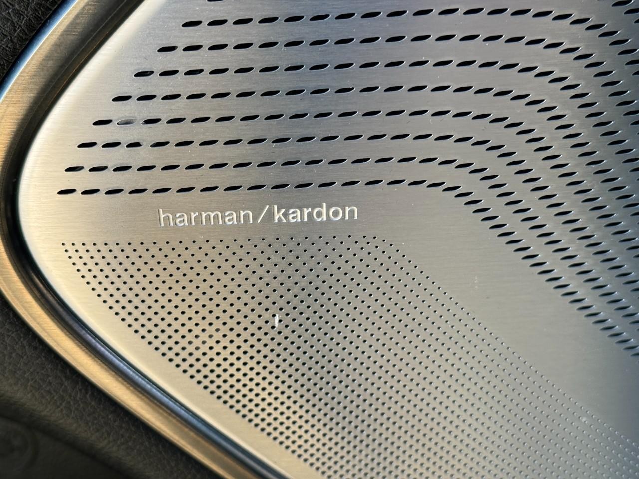 Ram 1500 Vehicle Full-screen Gallery Image 24