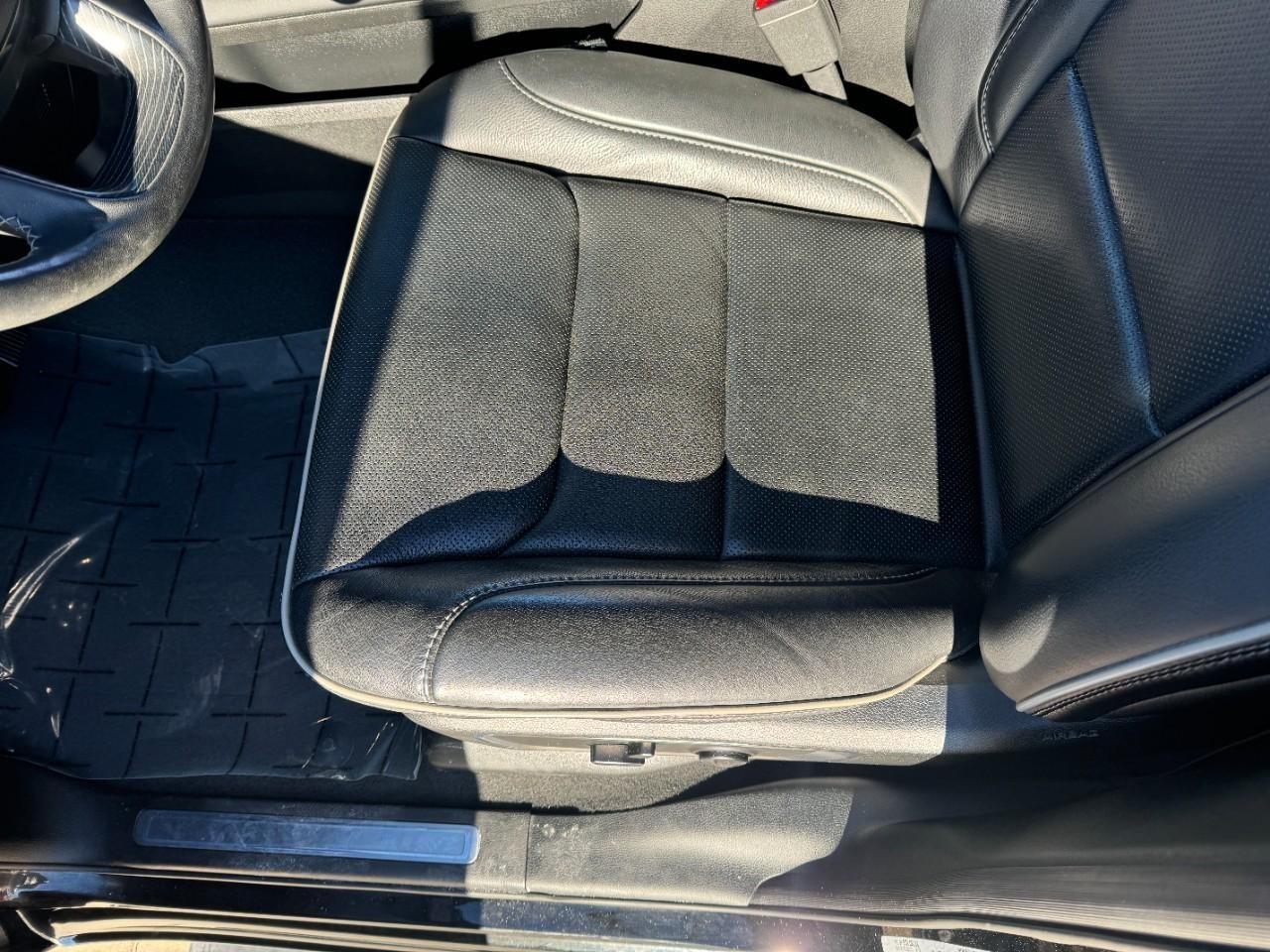 Ram 1500 Vehicle Full-screen Gallery Image 26