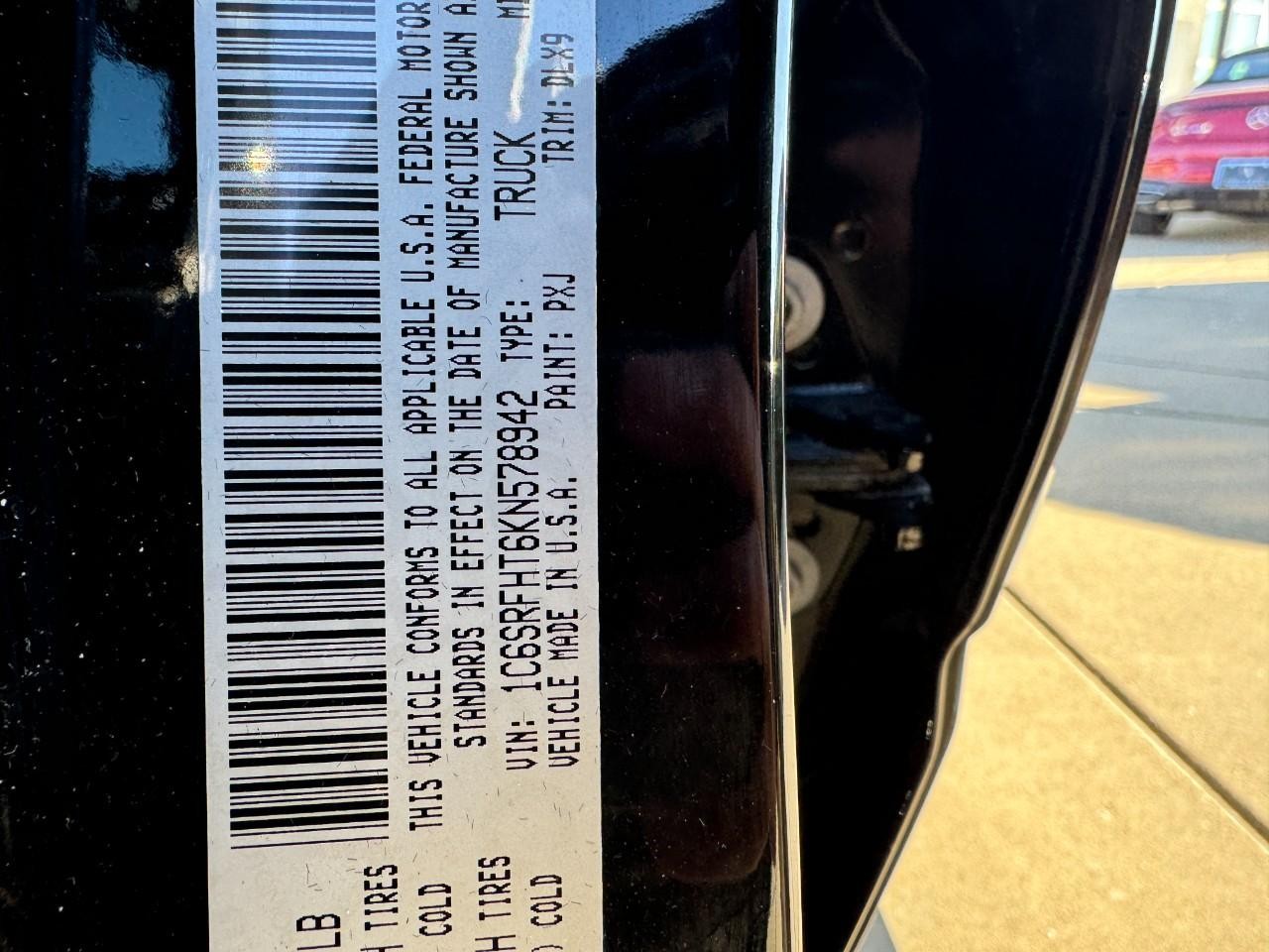 Ram 1500 Vehicle Full-screen Gallery Image 33